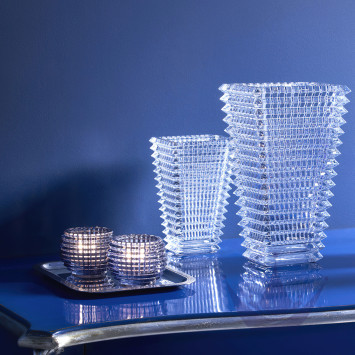 Ваза прямоугольная 30см бренда Baccarat