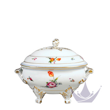 Супница  коллекции A la Reine бренда Bernardaud