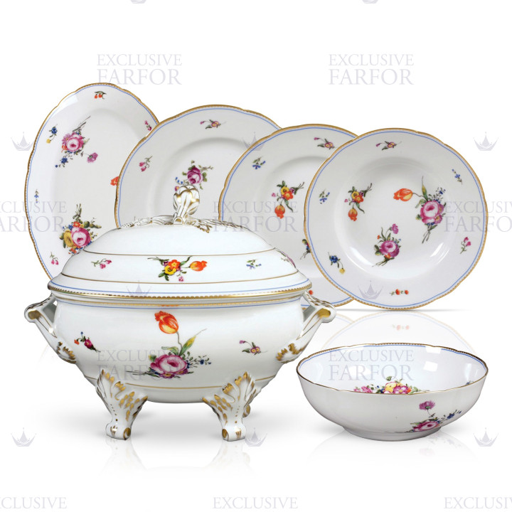 Столовый сервиз на 6 персон коллекции A la Reine бренда Bernardaud
