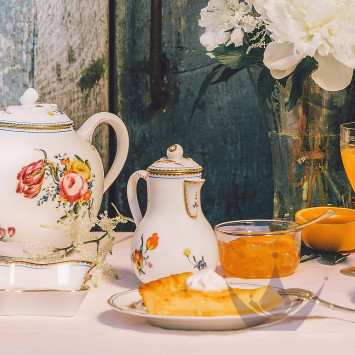 Столовый сервиз на 6 персон коллекции A la Reine бренда Bernardaud