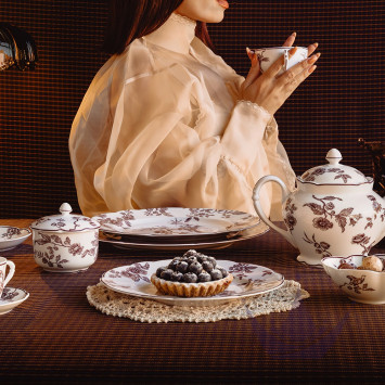 Молочник 100мл коллекции Albertine Prune бренда Bernardaud