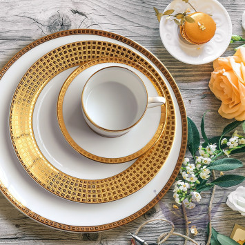 Коллекция Athena Or бренда Bernardaud