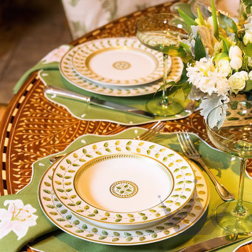 Столовый сервиз на 6 персон бренда Bernardaud