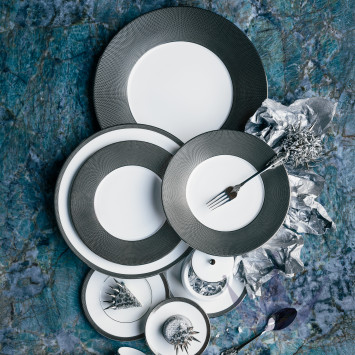 Тарелка главная 27см коллекции Maille Platine бренда Bernardaud