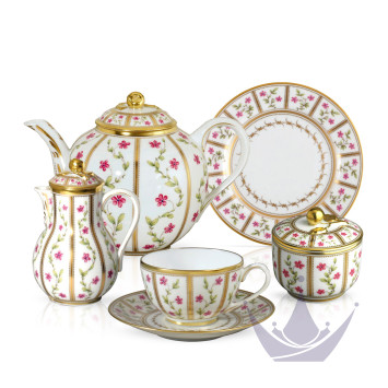 Чайный сервиз на 6 персон бренда Bernardaud
