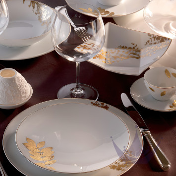Чайный сервиз на 6 персон бренда Bernardaud