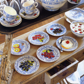 Тарелка закусочная 22см коллекции Oiseau Bleu Fruits бренда Gien