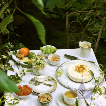 Чашка чайная с блюдцем 0,14л коллекции Souffle D'or бренда Haviland