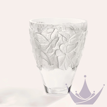 Ваза коллекции Papillons бренда Lalique
