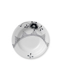 Тарелка глубокая 21см коллекции Black Fluted Mega бренда Royal Copenhagen