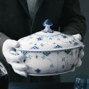 Супница 2л коллекции Blue Fluted Half Lace бренда Royal Copenhagen