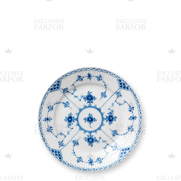 Тарелка закусочная 19см коллекции Blue Fluted Half Lace бренда Royal Copenhagen