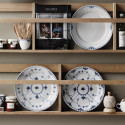 Тарелка закусочная 22см коллекции Blue Fluted Half Lace бренда Royal Copenhagen