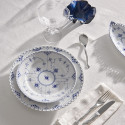 Тарелка закусочная 22см коллекции Blue Fluted Half Lace бренда Royal Copenhagen