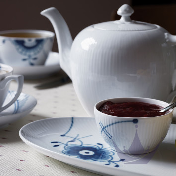 Блюдо овальное 37х17см коллекции Blue Fluted Mega бренда Royal Copenhagen