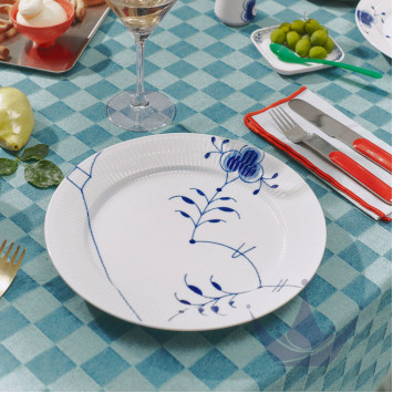 Тарелка главная 25см коллекции Blue Fluted Mega 