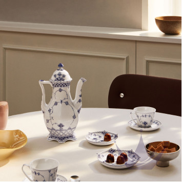 Чашка с блюдцем 0,24л бренда Royal Copenhagen