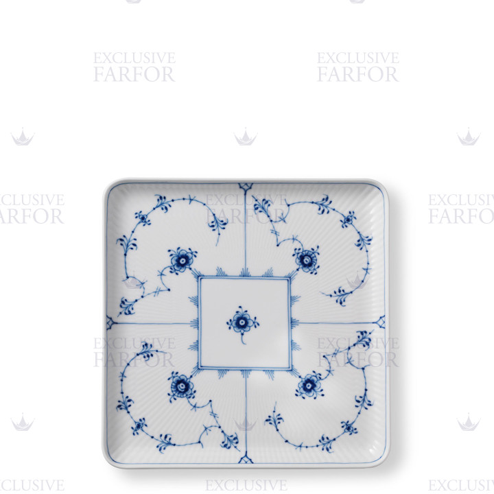 Тарелка квадратная 20см коллекции Blue Fluted Plain бренда Royal Copenhagen