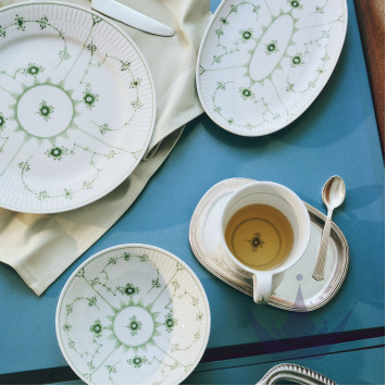 Блюдо овальное 23х15см коллекции Green Fluted Plain бренда Royal Copenhagen