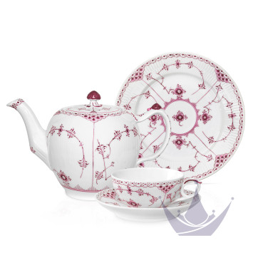 Коллекция Purpur Fluted Half Lace бренда Royal Copenhagen