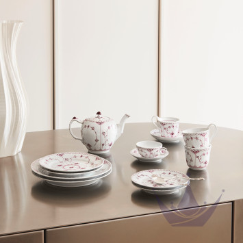 Коллекция Purpur Fluted Half Lace бренда Royal Copenhagen