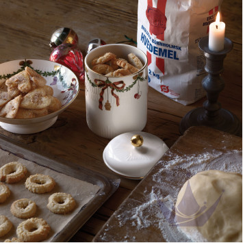 Чаша на ножке 18см коллекции Star Fluted Christmas бренда Royal Copenhagen