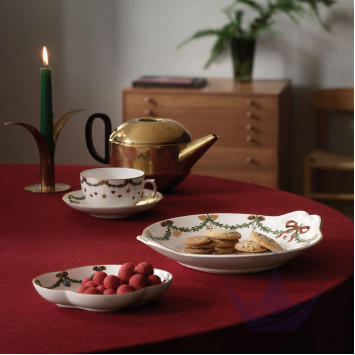 Чаша 27см коллекции Star Fluted Christmas бренда Royal Copenhagen