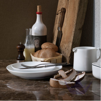 Тарелка 20см коллекции White Fluted бренда Royal Copenhagen