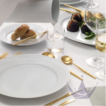 Тарелка главная 27см коллекции White Fluted бренда Royal Copenhagen