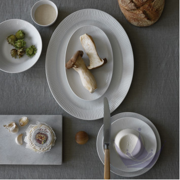 Блюдо овальное 34см коллекции White Fluted бренда Royal Copenhagen