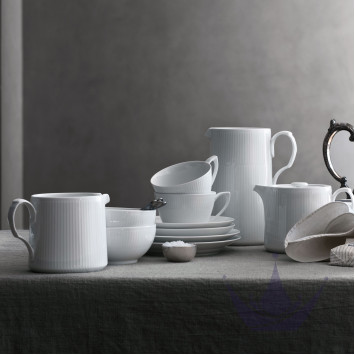 Кувшин 0,7л коллекции White Fluted бренда Royal Copenhagen