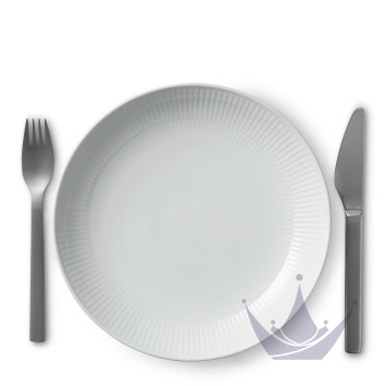 Тарелка 25см коллекции White Fluted бренда Royal Copenhagen