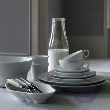 Чашка чайная с блюдцем 0,2л коллекции White Fluted Half Lace бренда Royal Copenhagen