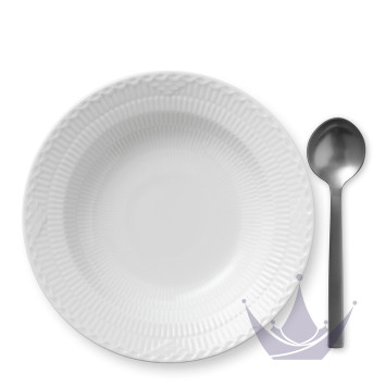 Тарелка глубокая 21см коллекции White Fluted Half Lace бренда Royal Copenhagen