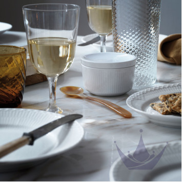 Тарелка закусочная 22см коллекции White Fluted Half Lace бренда Royal Copenhagen