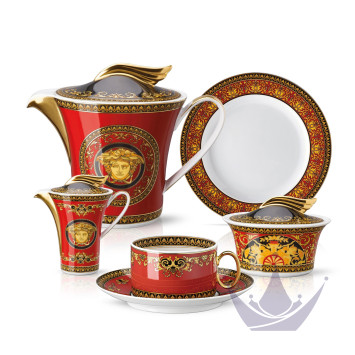 Чайный сервиз на 6 персон коллекции Medusa бренда Rosenthal Versace