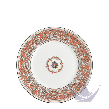 Тарелка главная 27см бренда Wedgwood