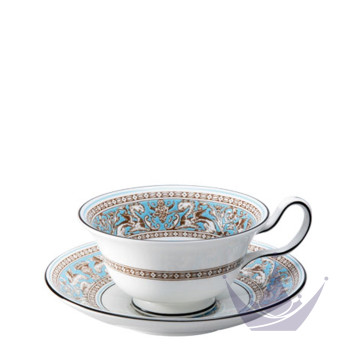 Чашка чайная с блюдцем  бренда Wedgwood