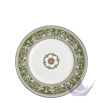 Тарелка главная 27см бренда Wedgwood