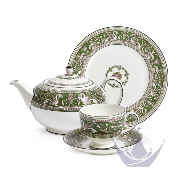 Коллекция Florentine Verde бренда Wedgwood