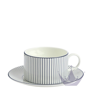 Чашка чайная с блюдцем 220мл коллекции Gio Pinstripe White бренда Wedgwood