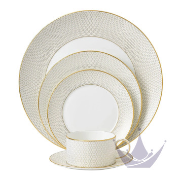 Набор из 5 предметов коллекции Gio Gold бренда Wedgwood