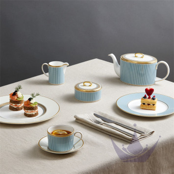 Чайник 940мл коллекции Helia бренда Wedgwood