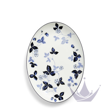 Блюдо овальное 30см коллекции Wild Strawberry Inky Blue бренда Wedgwood