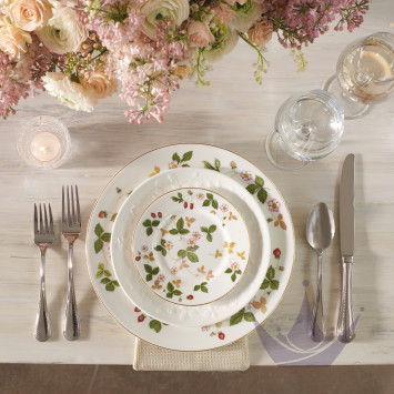 Коллекция Wild Strawberry бренда Wedgwood